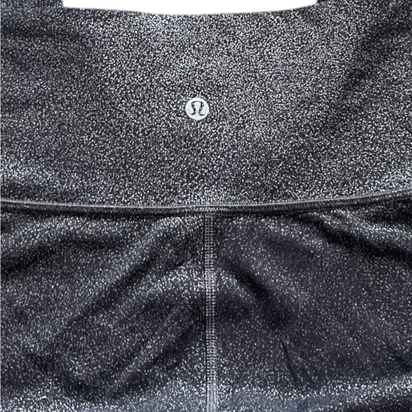 Lululemon Wunder Under Hi-Rise Tight 25’
Luminosity Foil Print Black Silver - Picture 9 of 10